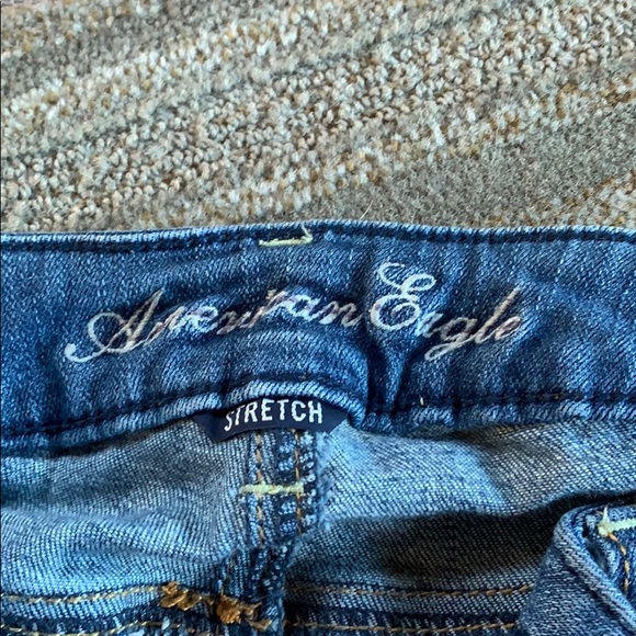 Size 2 American eagle distressed skinny jeans - Picture 5 of 7